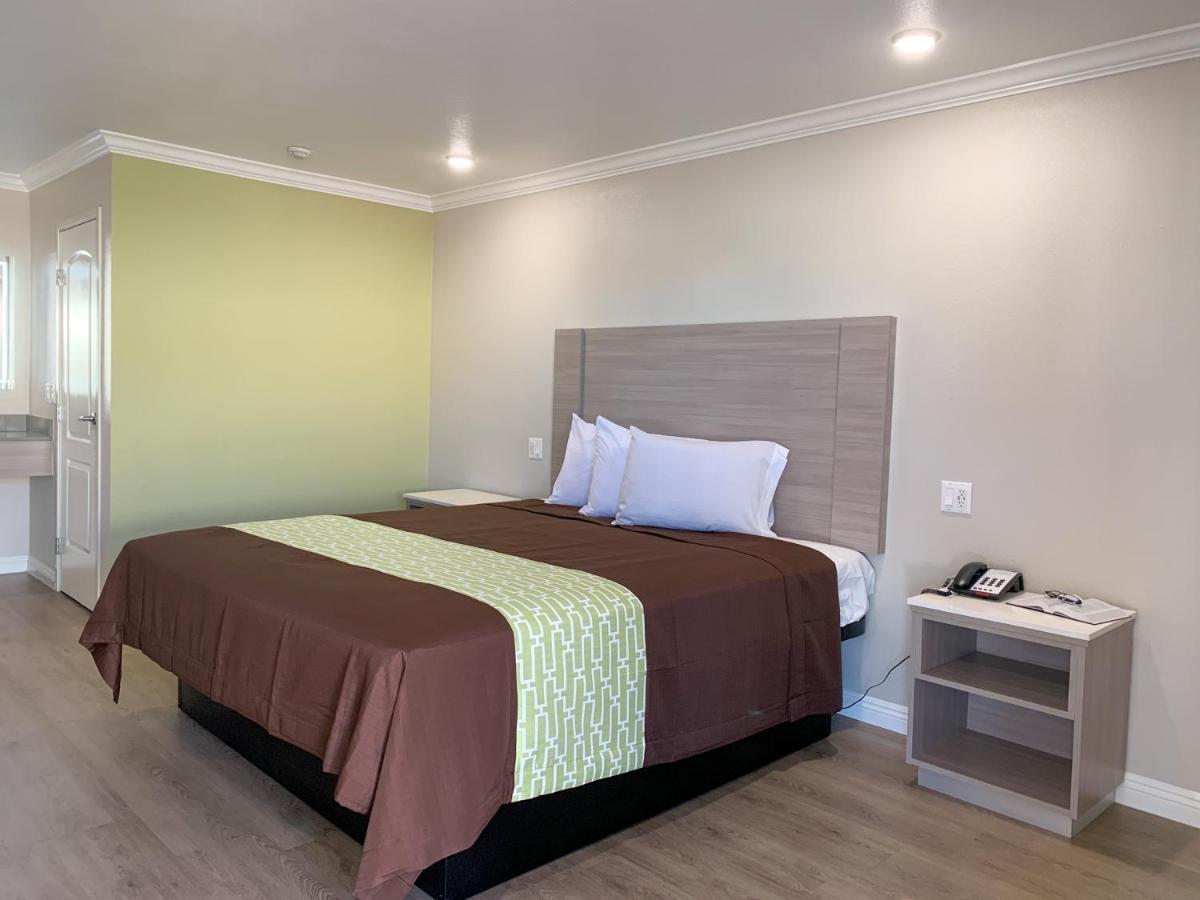 Mojave Inn Victorville Buitenkant foto