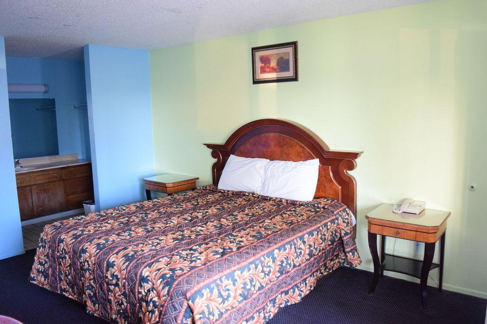 Mojave Inn Victorville Buitenkant foto