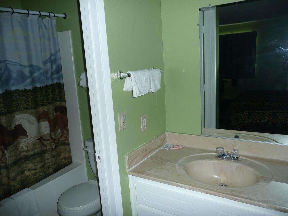 Mojave Inn Victorville Buitenkant foto