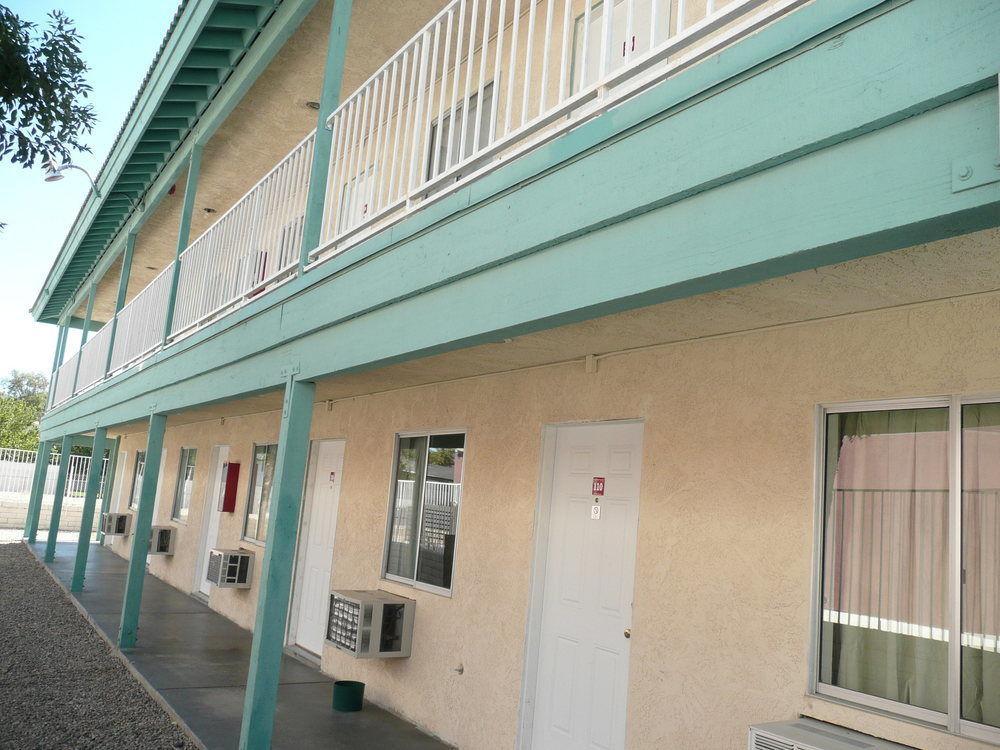 Mojave Inn Victorville Buitenkant foto