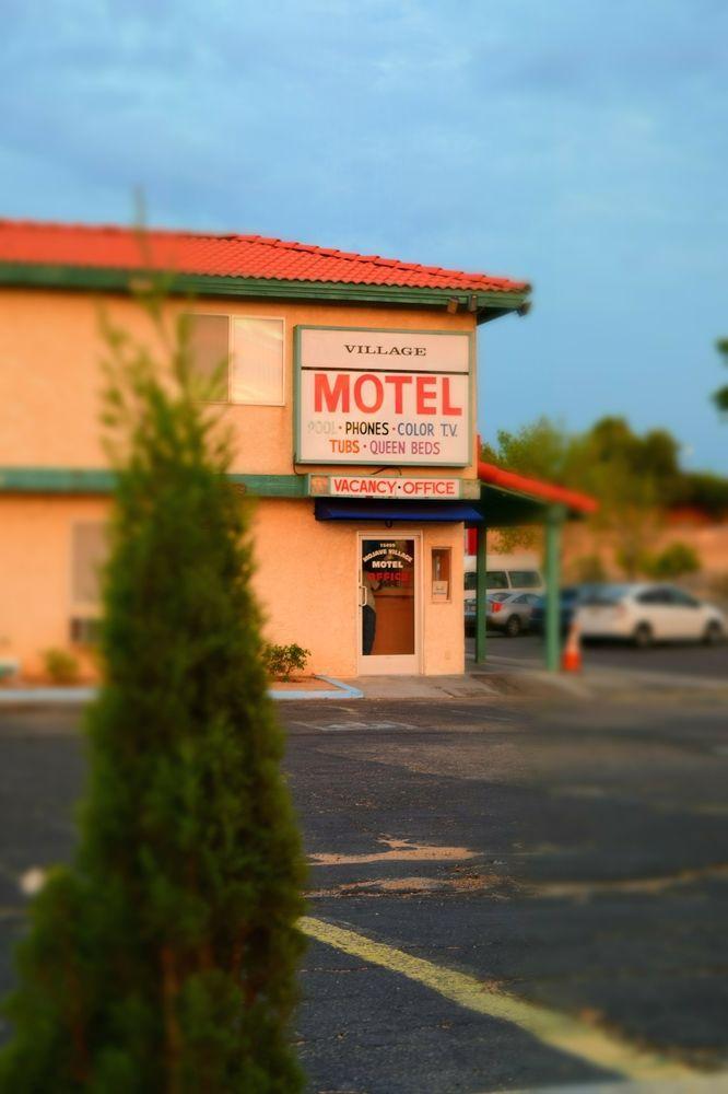 Mojave Inn Victorville Buitenkant foto
