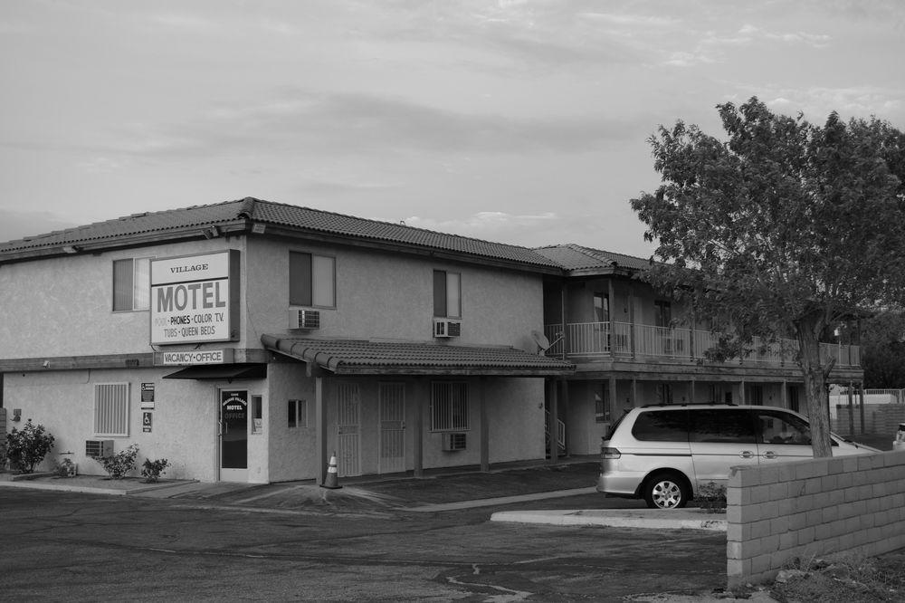 Mojave Inn Victorville Buitenkant foto